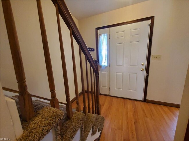 Building Photo - 5489 Davis Way