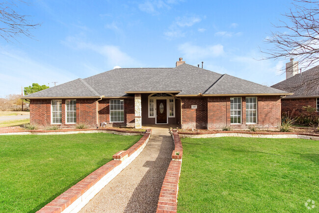 Building Photo - 6618 Coral Ln