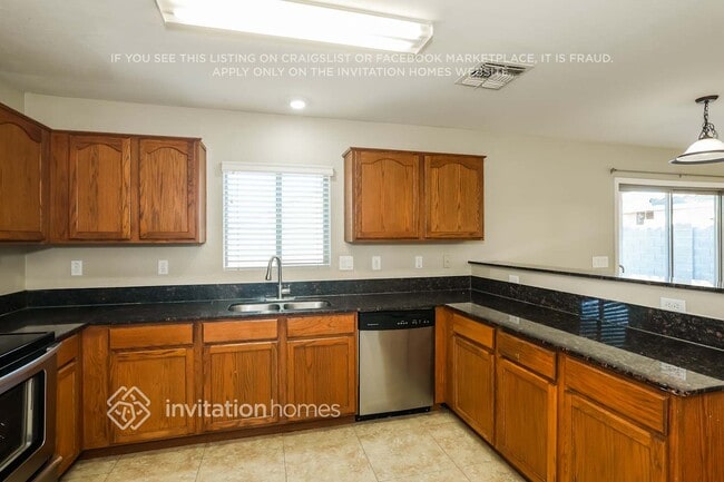 Building Photo - 328 E March St