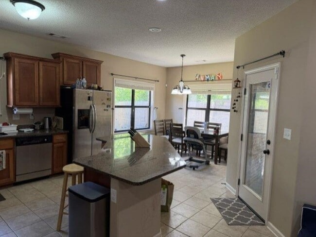 Building Photo - 3522 Golden Valley Ln