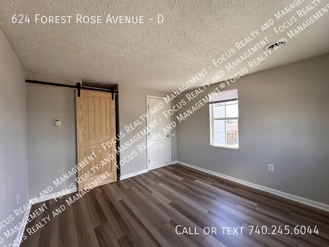 Building Photo - 624 Forest Rose Ave