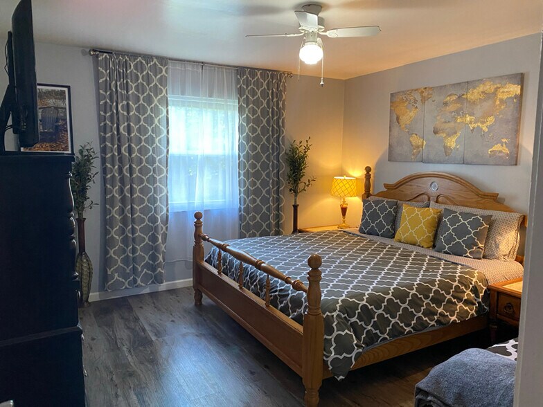 Building Photo - 1930 Reese Ave