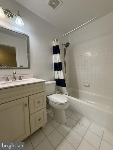 Building Photo - 832 Stonehurst Ct