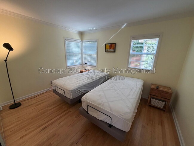 Building Photo - 237 Novara Dr