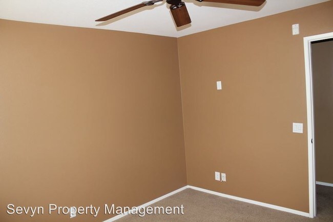 Building Photo - 3 br, 3.5 bath House - 6264 Camposa Ln.