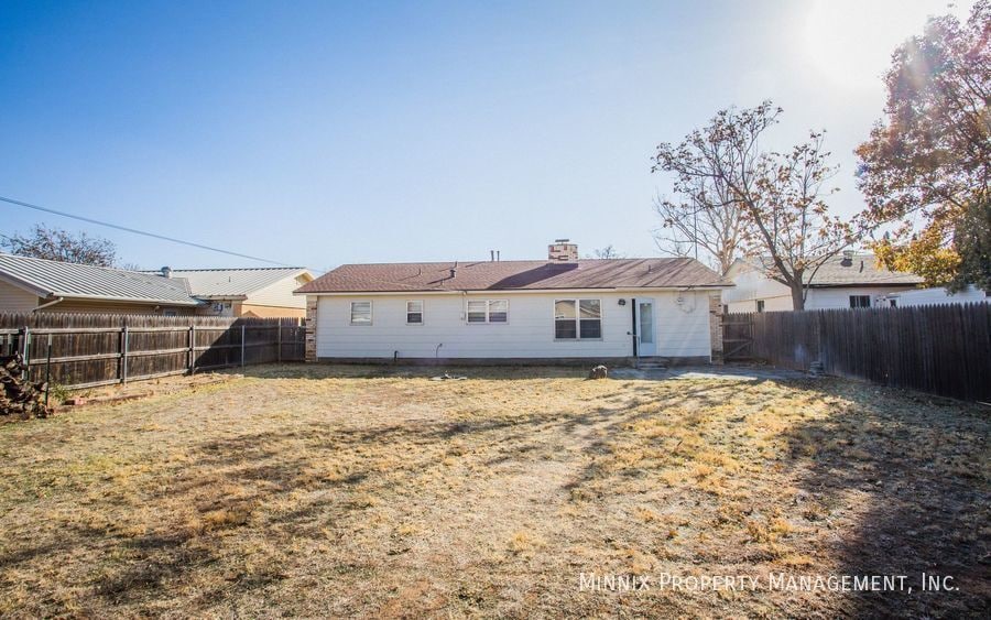 Building Photo - 5208 42nd St