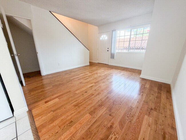 Building Photo - 15339 Weddington St