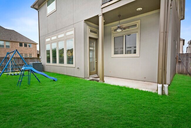 Building Photo - 13204 Leighton Gardens Dr