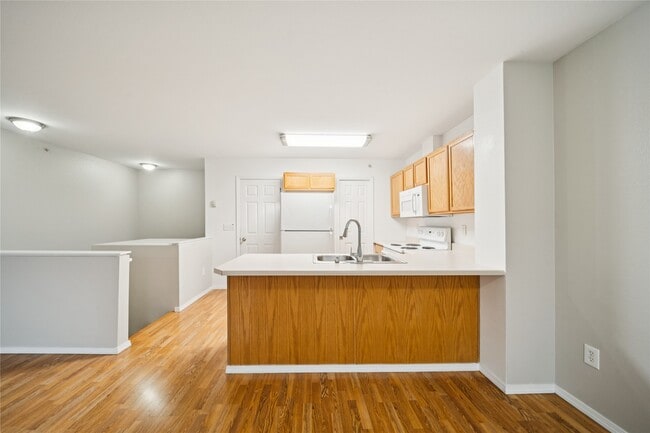 Building Photo - 9905 William Jones Cir