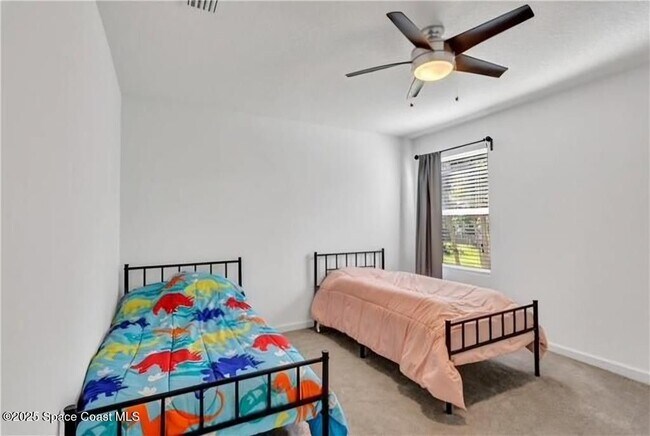 Building Photo - 610 22nd Ave