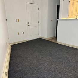 Building Photo - 615 Duss Ave