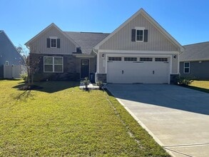 Building Photo - 3 Bedroom 2 Bath Home in Middle Creek Vill...