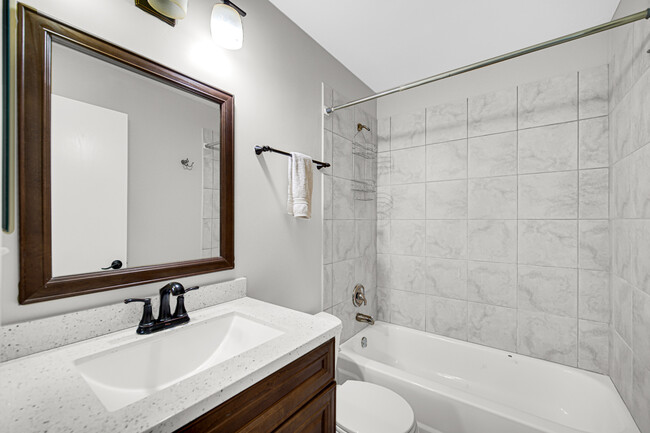 Building Photo - 610 Berkley Ct