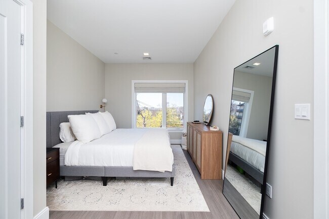 Building Photo - 11 Walley St