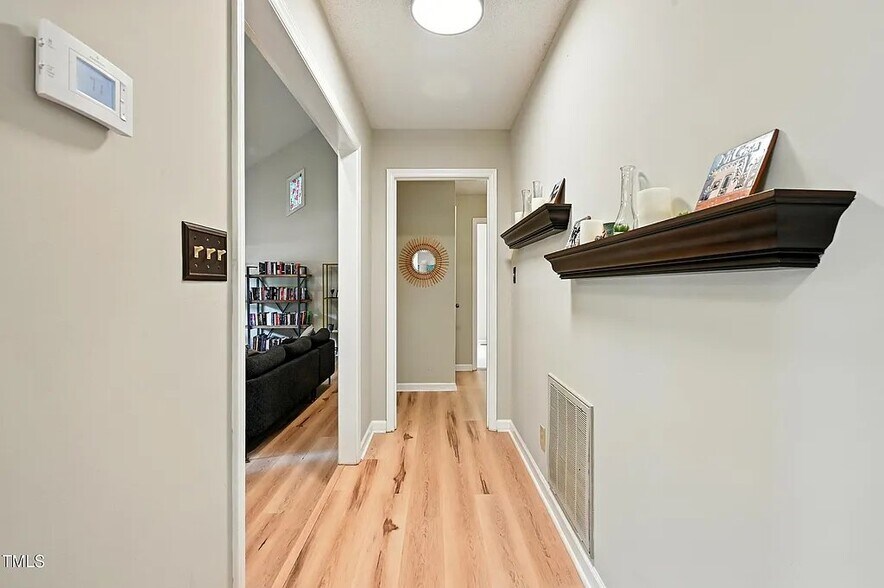 Building Photo - 4002 Westfield Dr