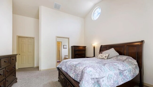 Building Photo - 12604 W Murchison St