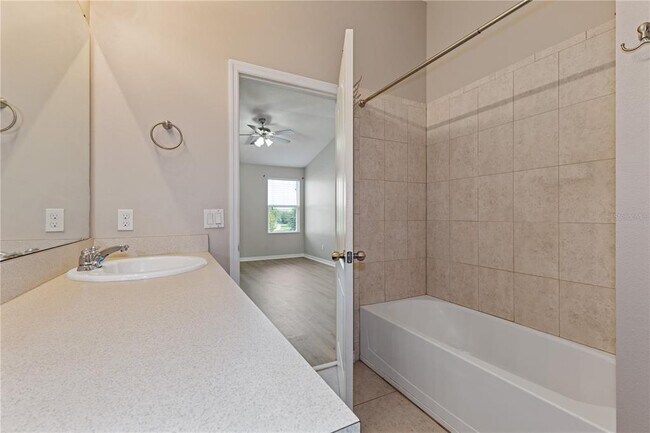 Building Photo - 506 Rainbow Springs Loop