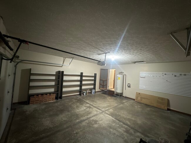 Building Photo - 9229 Westdrum Ct