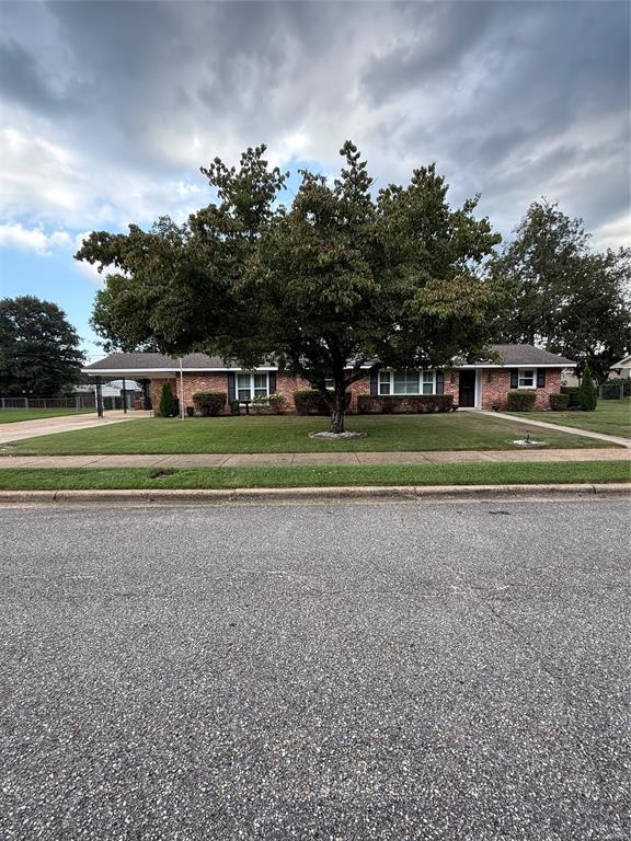 Building Photo - 68 Ranch Dr