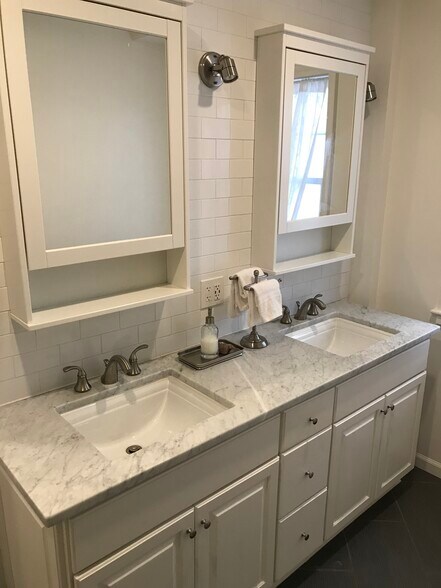 Master Bath Double Vanity - 9 Tyler St