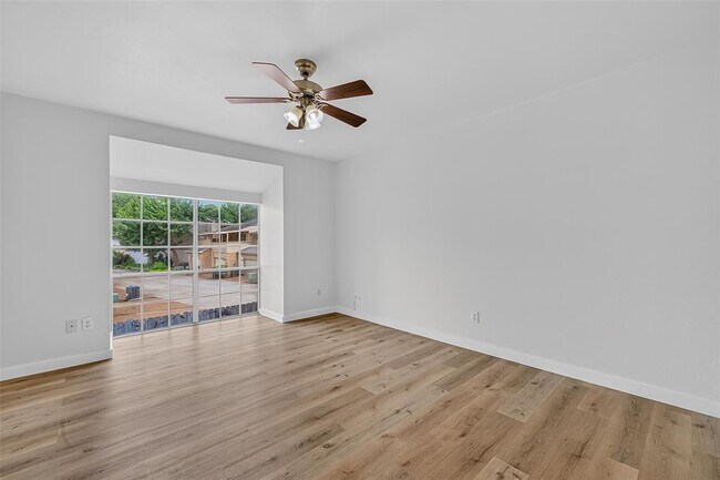 Building Photo - 12633 Memorial Dr