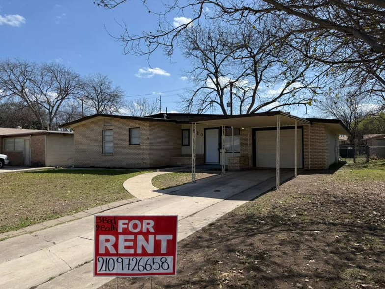 Building Photo - 230 Craigmont Ln