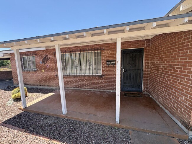 Building Photo - 3964 E Camino de la Colina