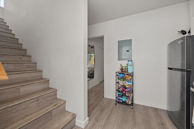 Building Photo - 5675 Campanile Way