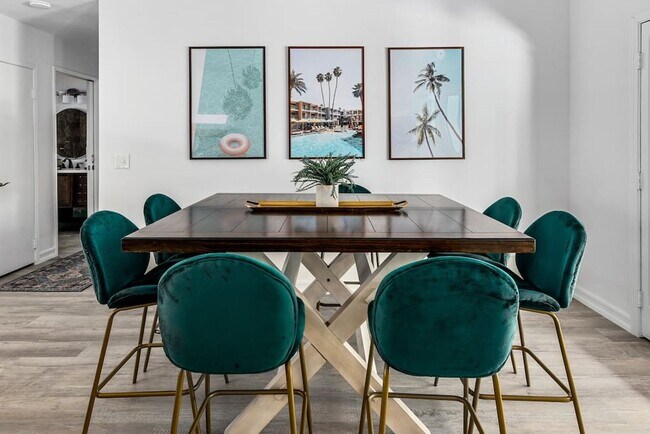 Building Photo - Beautiful fully furnished 3 bedroom home in Palm Springs (Monthly Only - No Long Term)
