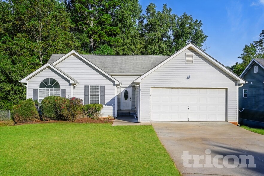 Primary Photo - 4050 Monarch Dr