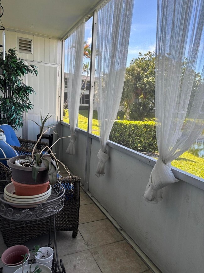 Building Photo - 245 Northampton M