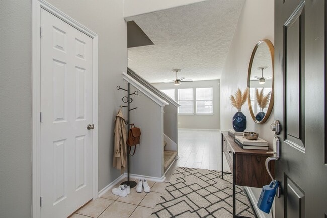 Building Photo - 14319 Mirkwood Ln