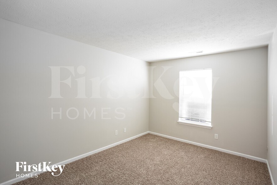 Building Photo - 10622 Deercrest Ln