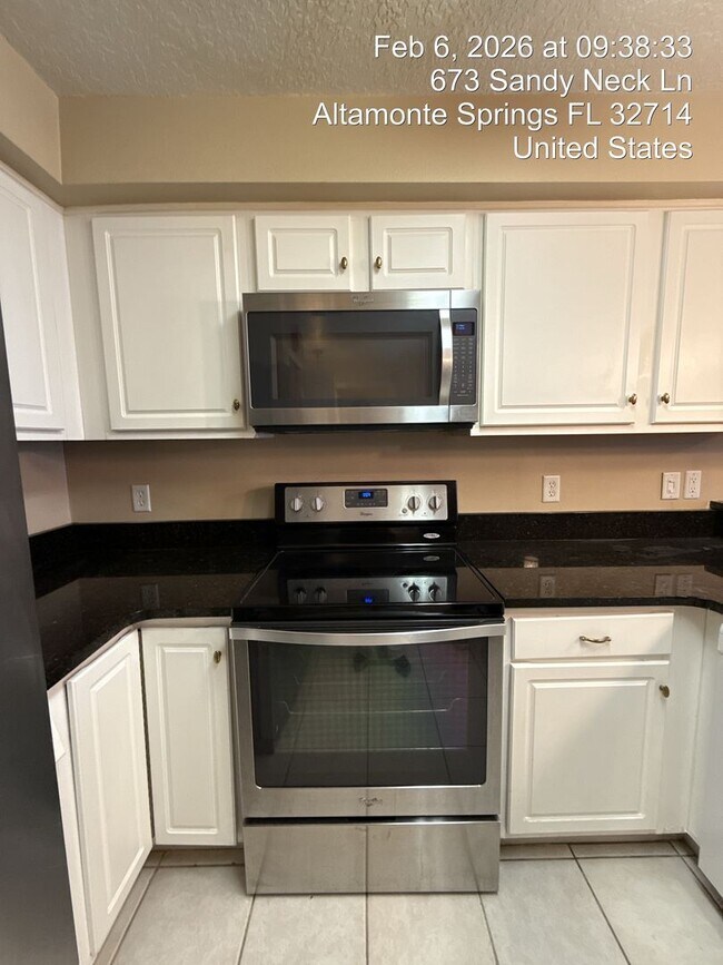 Building Photo - 673 Sandy Neck Ln