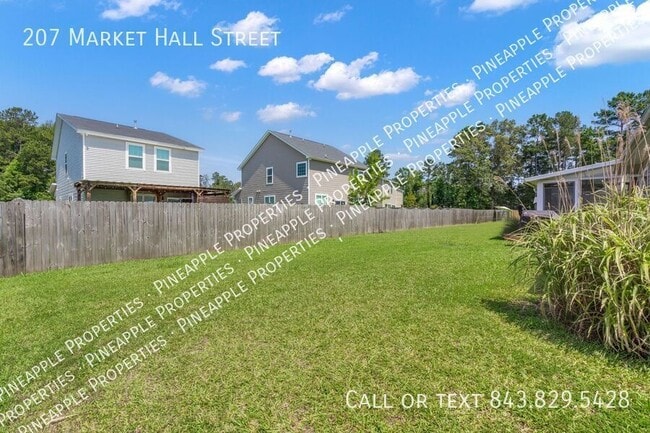 Building Photo - 207 Market Hall St