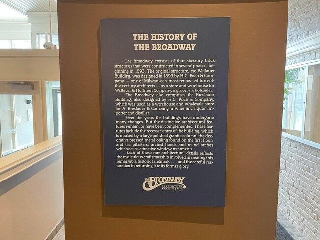 Building Photo - 234 N Broadway