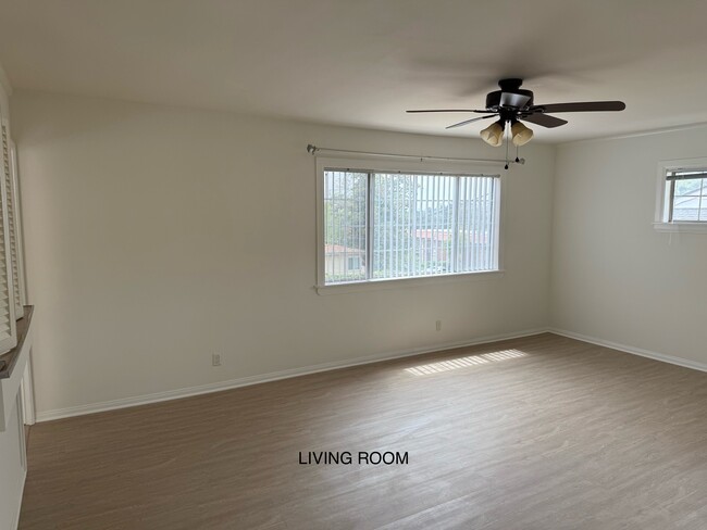 Building Photo - 1807 Bara Rd
