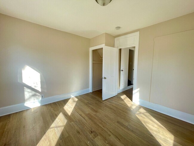 Building Photo - 31 Ellis St