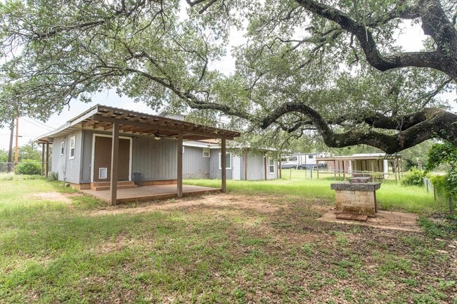 Building Photo - 121 W Stonecastle Dr
