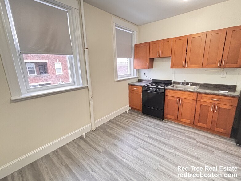 Building Photo - 66 Chiswick Rd