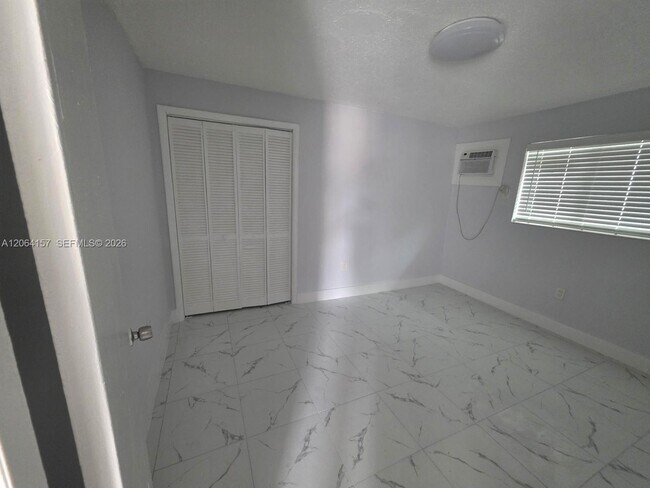 Building Photo - 3177 NW 29th St