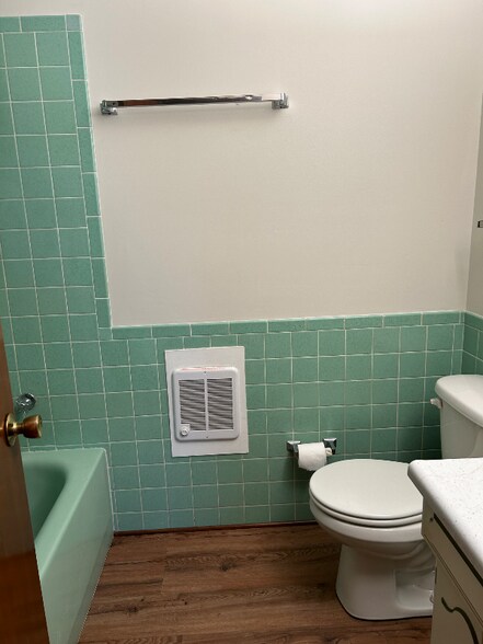 Building Photo - 3511 SE Island Cir