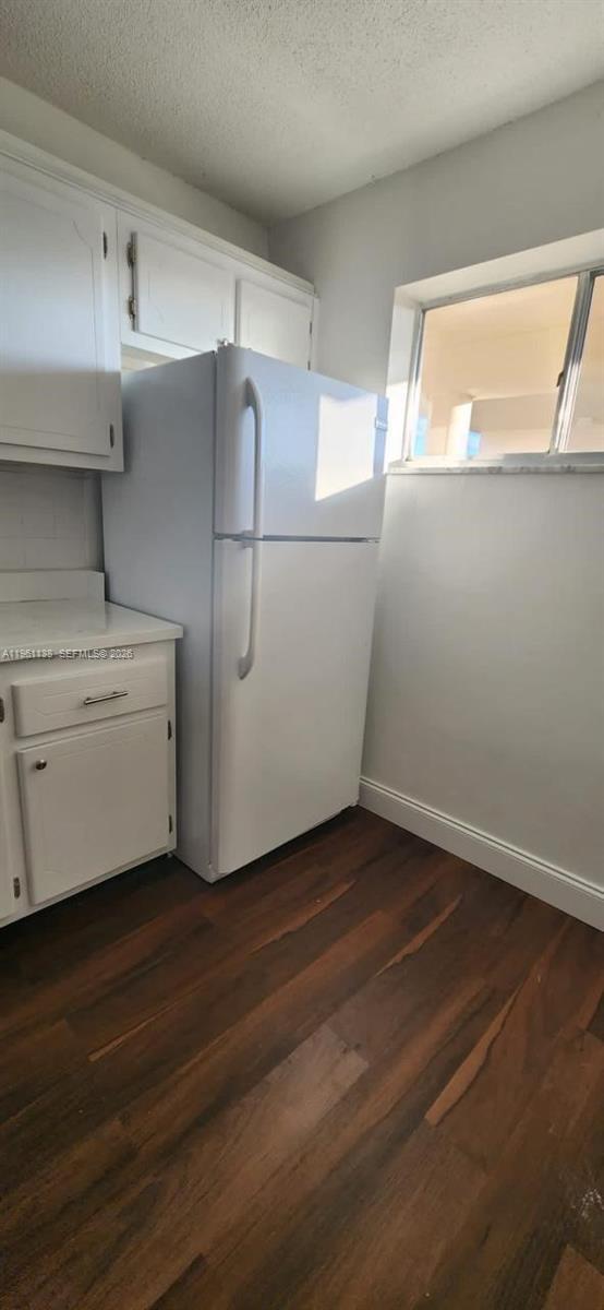 Building Photo - 2640 Garden Dr S