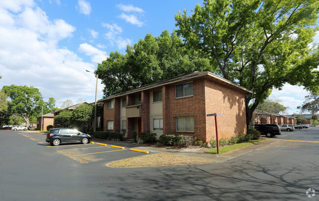 Building Photo - Park Place Condominiums