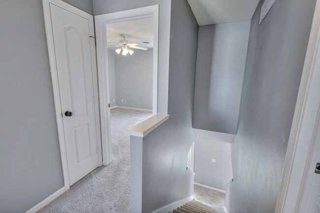 Building Photo - Turnberry Ridge – 3 Bedroom, 2.5 Bath Zero-Lot Home with 2-Car Garage