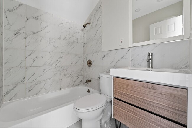 Building Photo - 147-20 226th St