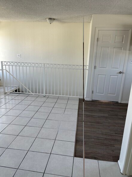 Building Photo - 3351 W 135th St