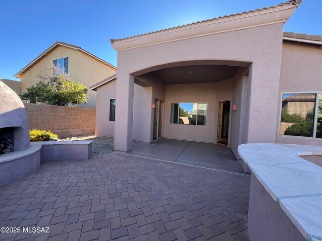 Building Photo - 13451 E Ace High Dr