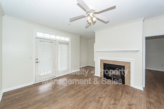 Building Photo - 45 Sycamore Ave