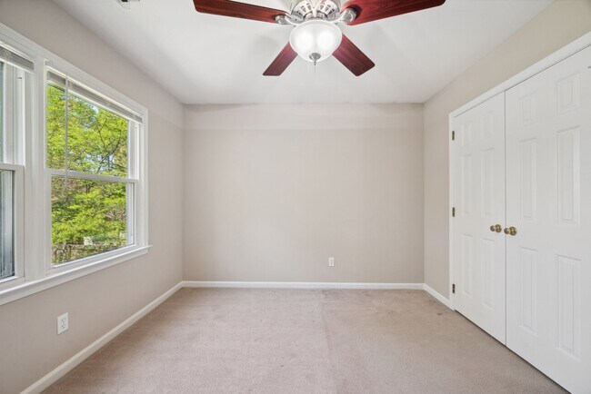 Building Photo - 304 Lynn's Way Yorktown VA 23962: Freshly Painted Updated Photos Coming !